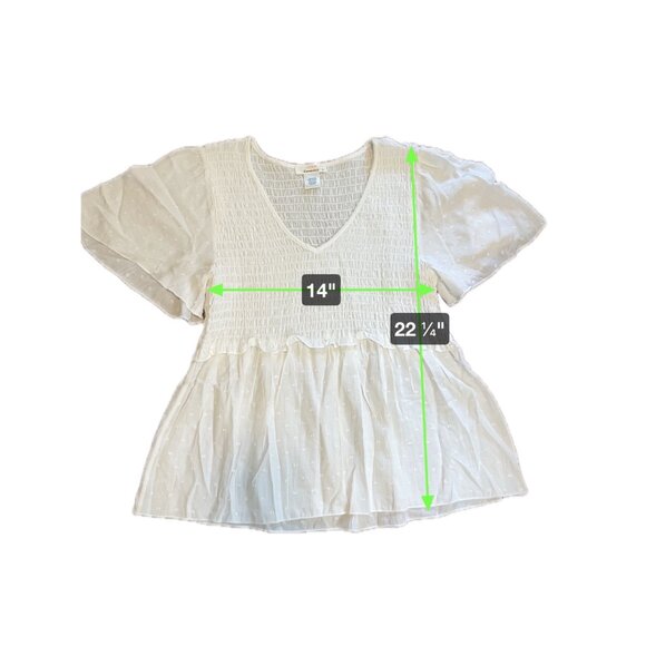 Urban Romantics White Smocked V Neck Flutter Sleeve Peplum Top Sz L Coastal - Picture 7 of 8